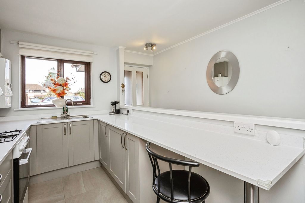 Property photo 3 of 17 Pbox-Img.Jpg