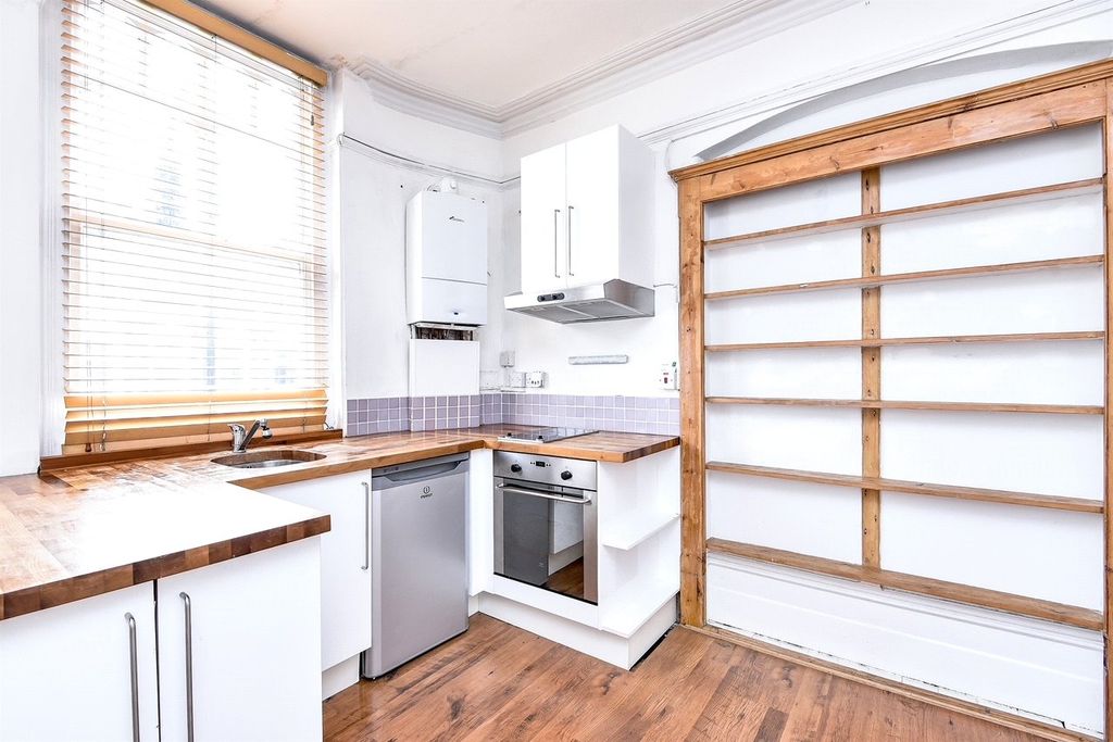 Property photo 2 of 7 Picture No. 07