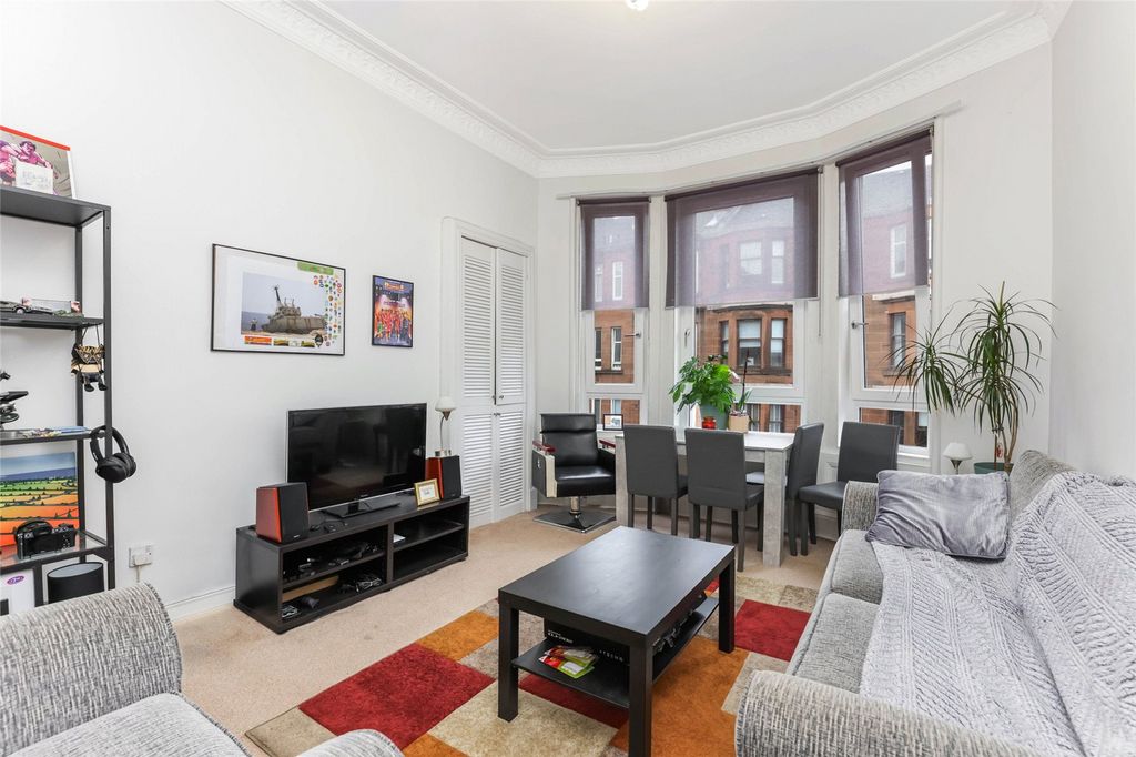 Property photo 2 of 19 Picture No. 10