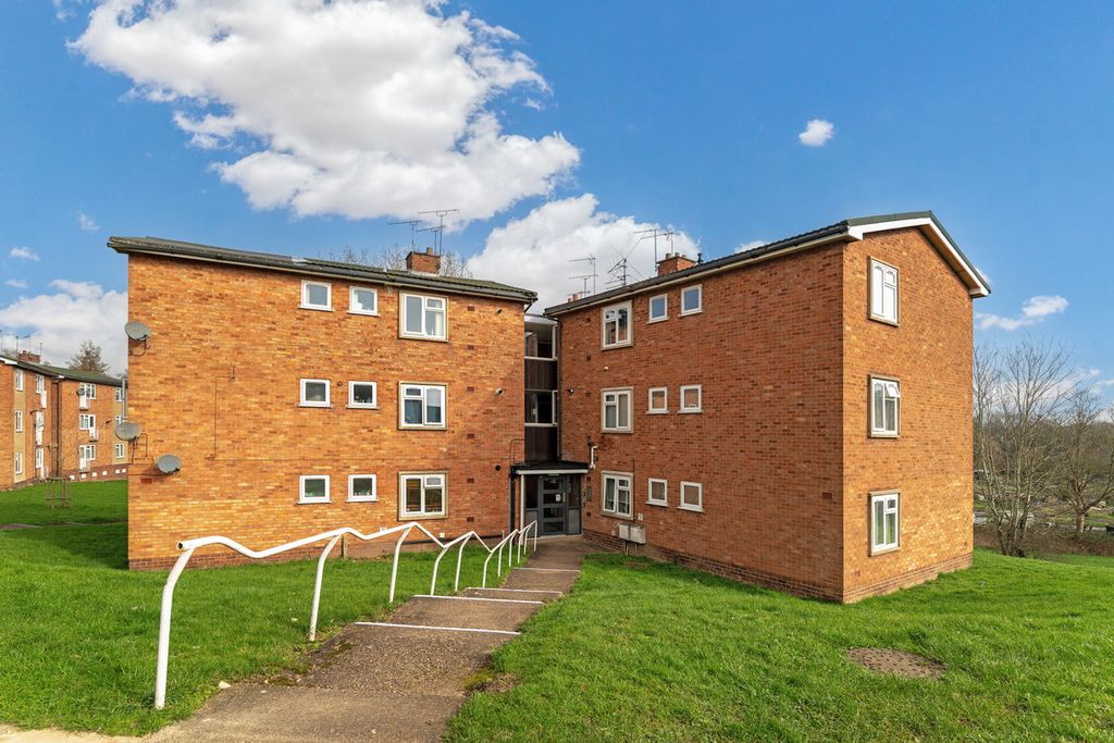 Property photo 1 of 12