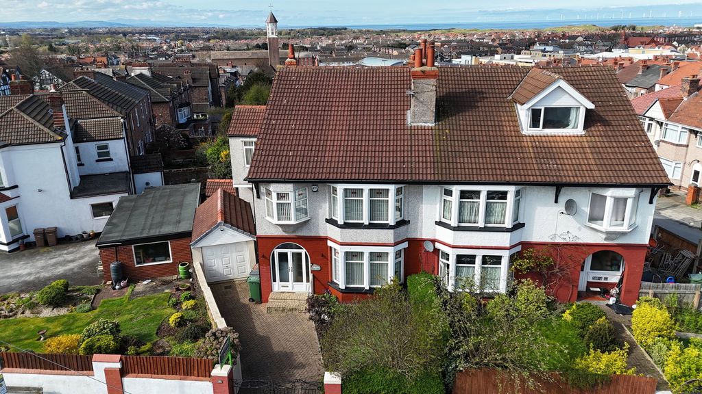 Property photo 1 of 39