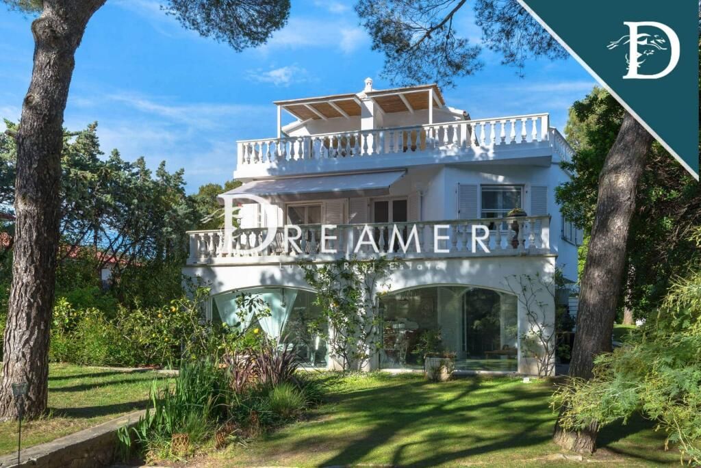 Property photo 1 of 33