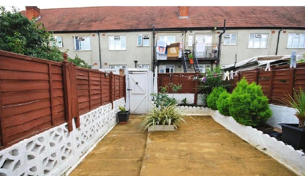Property photo 1 of 9 5530730