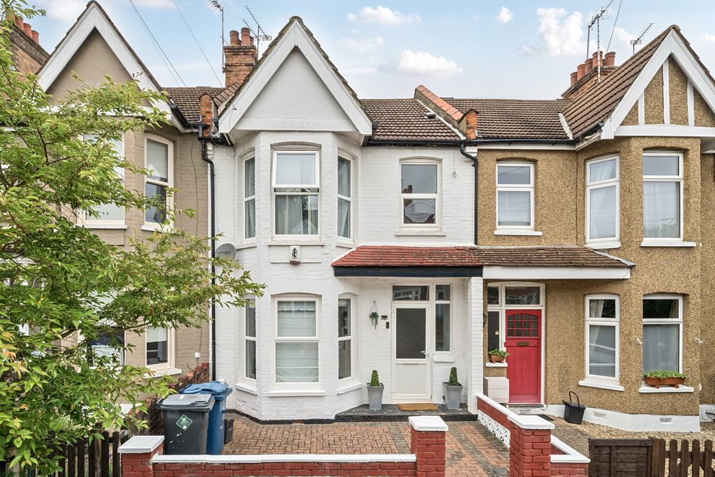 Property photo 1 of 18 1303263-1-683Efba...