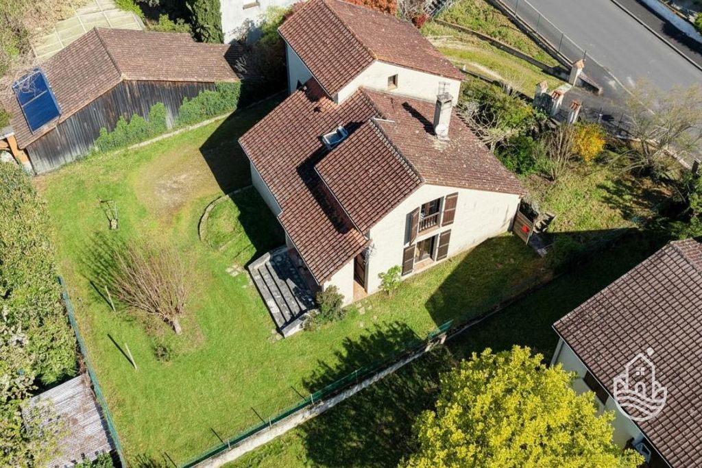 Property photo 3 of 15