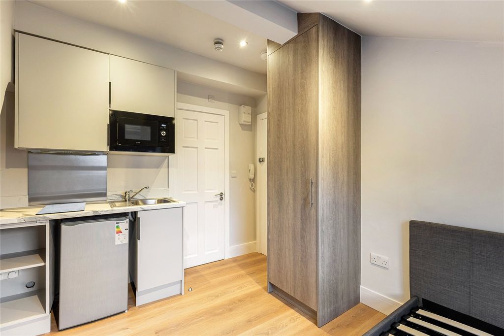 Property photo 2 of 3 Picture No. 04