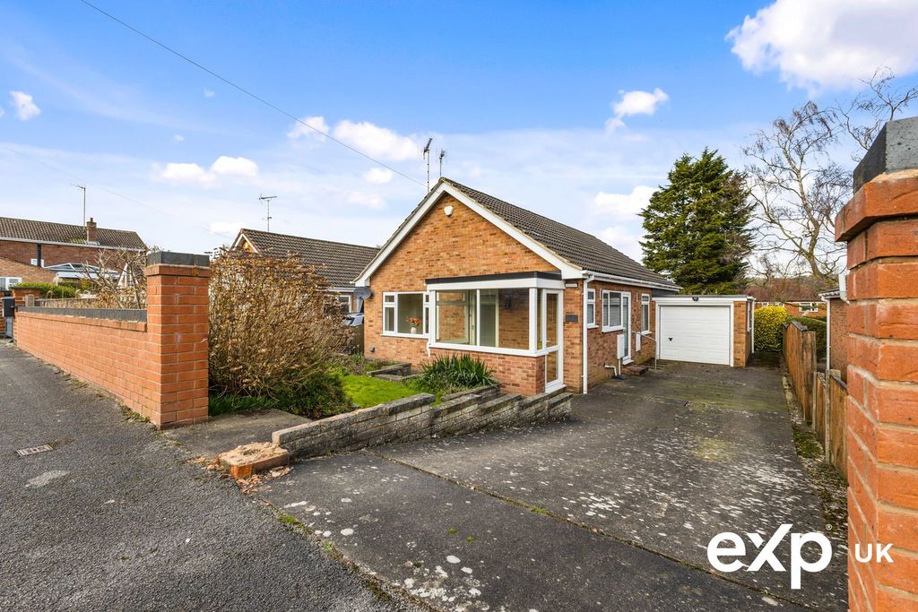 Property photo 2 of 29
