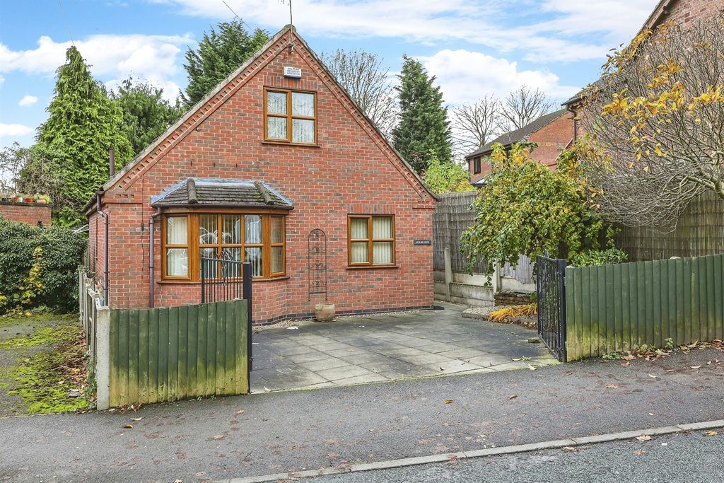 Property photo 1 of 16
