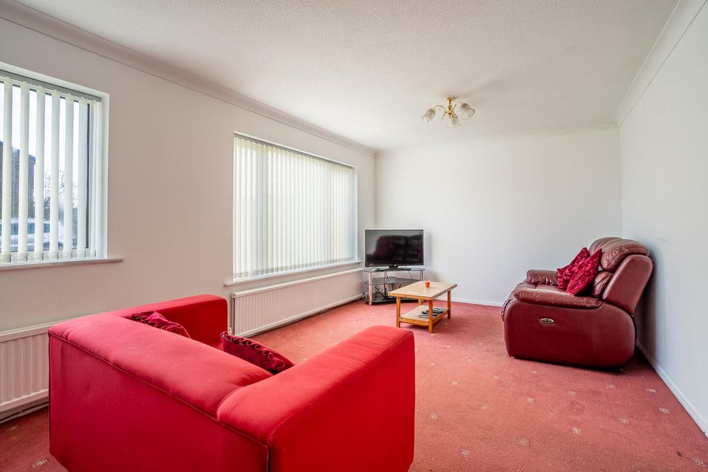 Property photo 2 of 20 Living Room