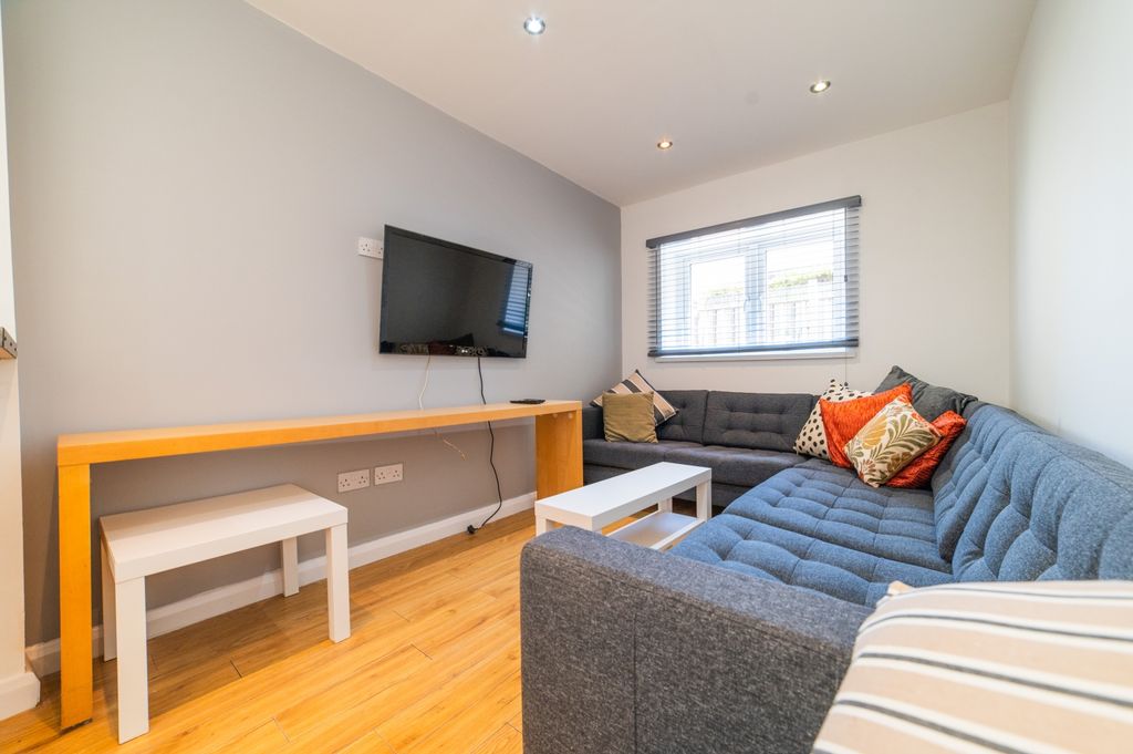 Property photo 1 of 16 Another Student Property From Award Winning Cps Ho