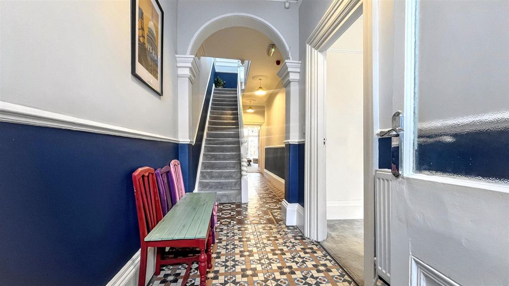 Property photo 2 of 39 Img_7153.Jpg