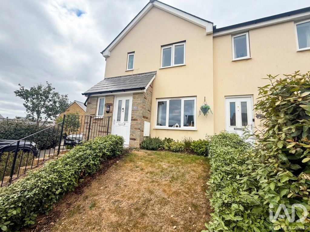 Property photo 1 of 27