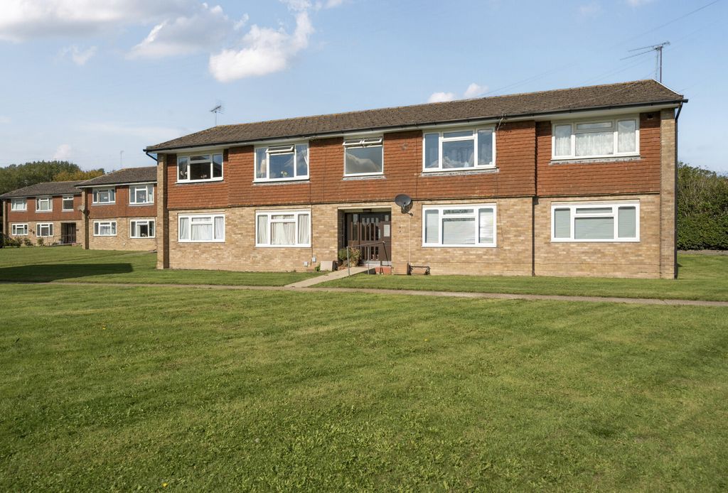 Property photo 1 of 11 1358399-1-68Dbd2c...