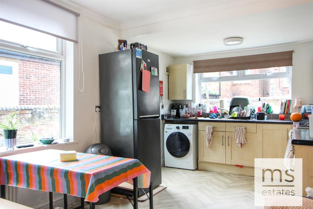 Property photo 2 of 15 Img_2867.Jpg