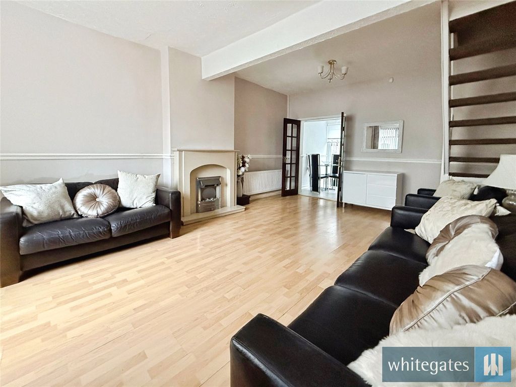 Property photo 2 of 19 Picture No. 04