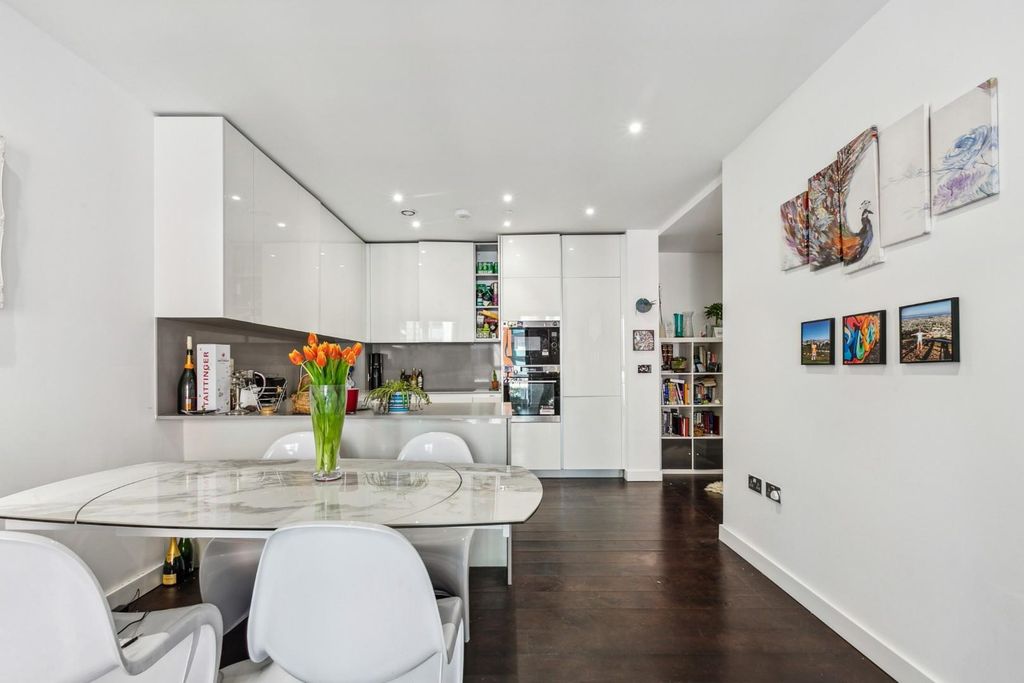 Property photo 2 of 16 12.Jpg