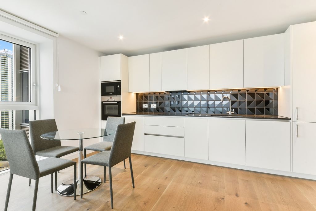 Property photo 2 of 12 Kitchen