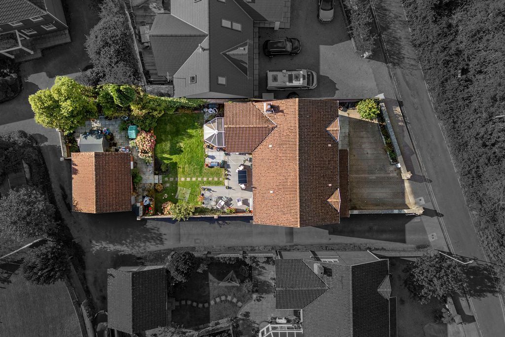 Property photo 3 of 39