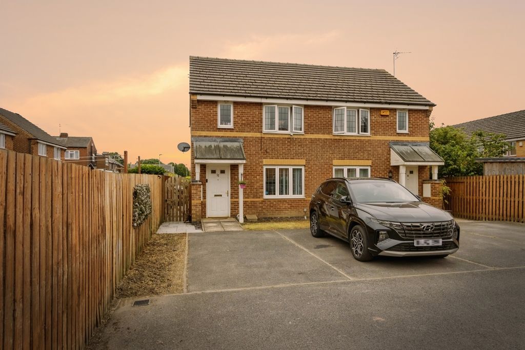 Property photo 1 of 17 Pbox-Img.Jpg