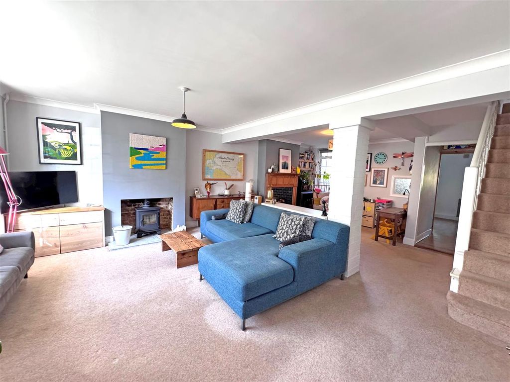 Property photo 2 of 27 28E.Jpg