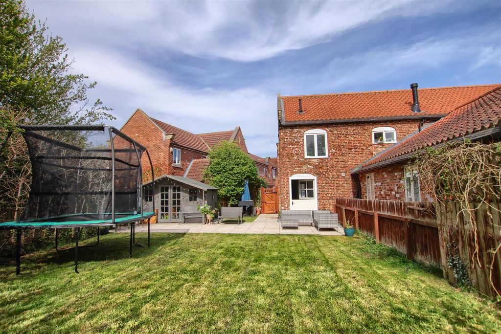 Property photo 3 of 16 Rw4.Jpg