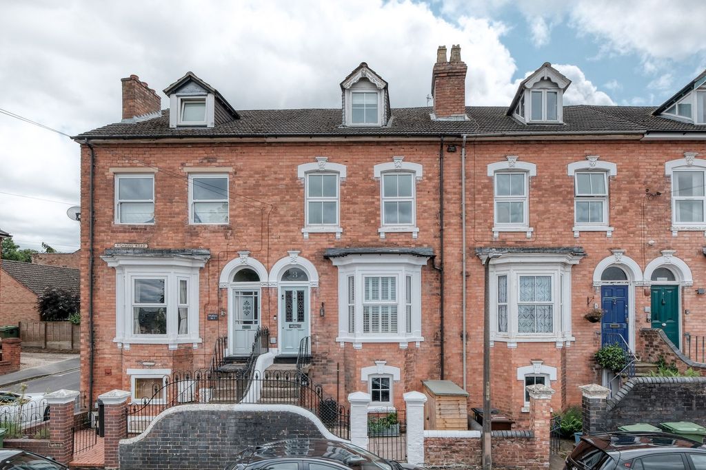 Property photo 1 of 16