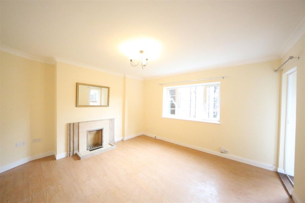 Property photo 1 of 9 2T5B2812.Jpg