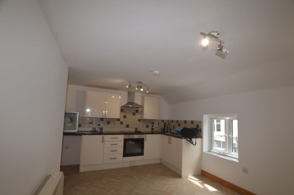 Property photo 2 of 7 Dsc_0096 (Medium).Jpg