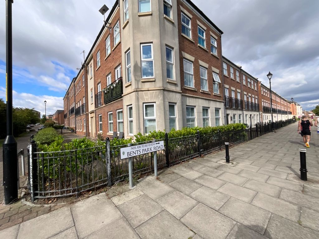 Property photo 1 of 17 4377212