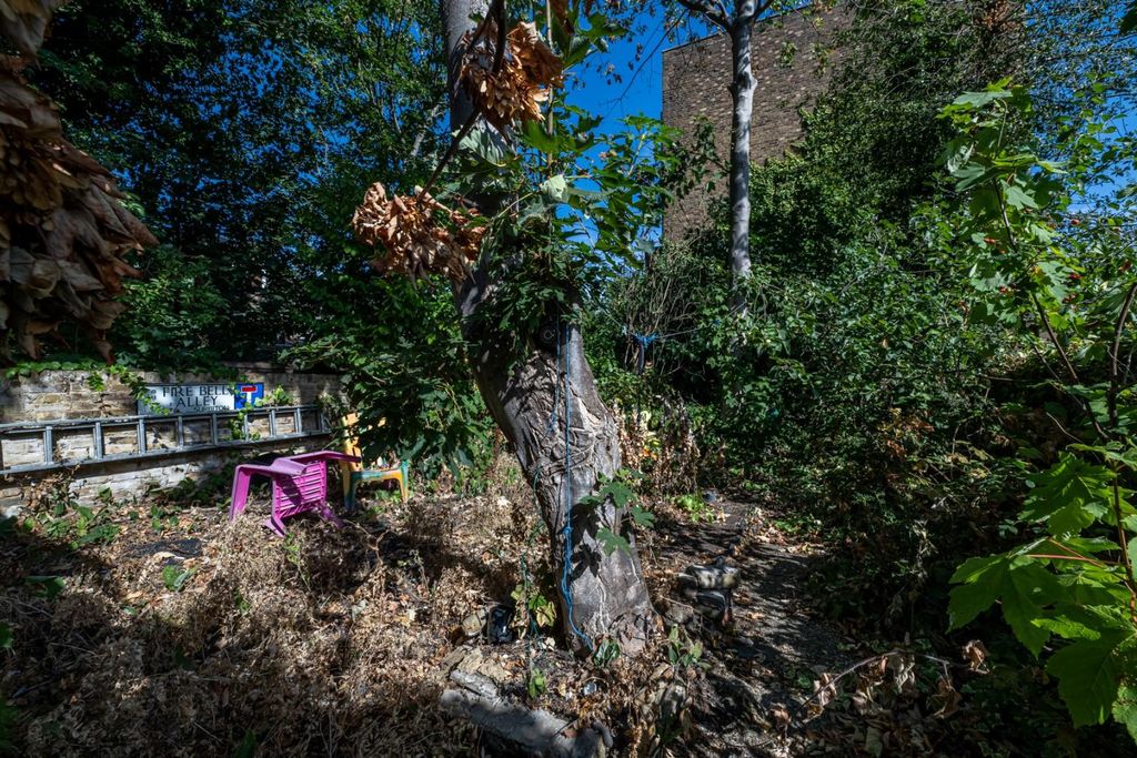 Property photo 3 of 11 Rear Garden .Jpg