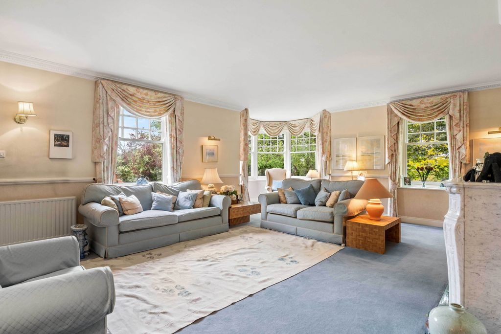 Additional image 12 of 6 bed detached house for saleGreenway, Hutton Mount, Brentwood CM13