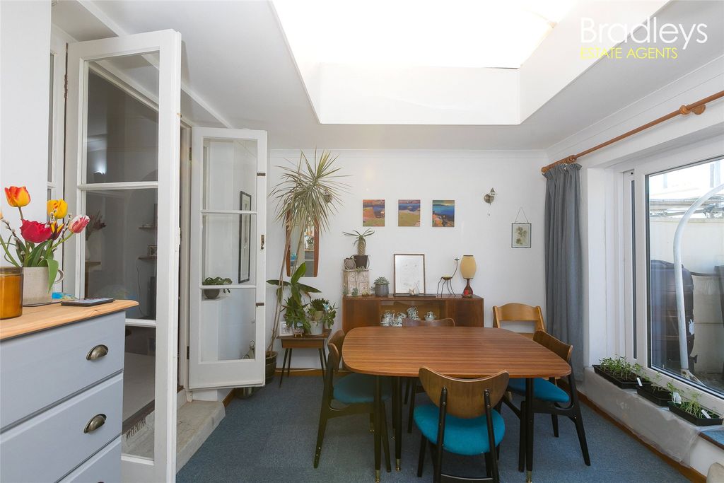 Additional image 8 of 4 bed semi-detached house for saleRosparvah Gardens, Heamoor, Penzance, Cornwall TR18
