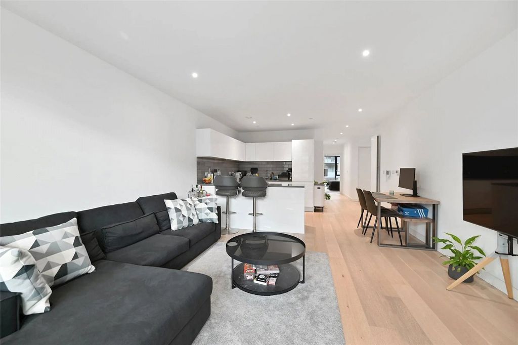 Property photo 1 of 12 Picture No. 18