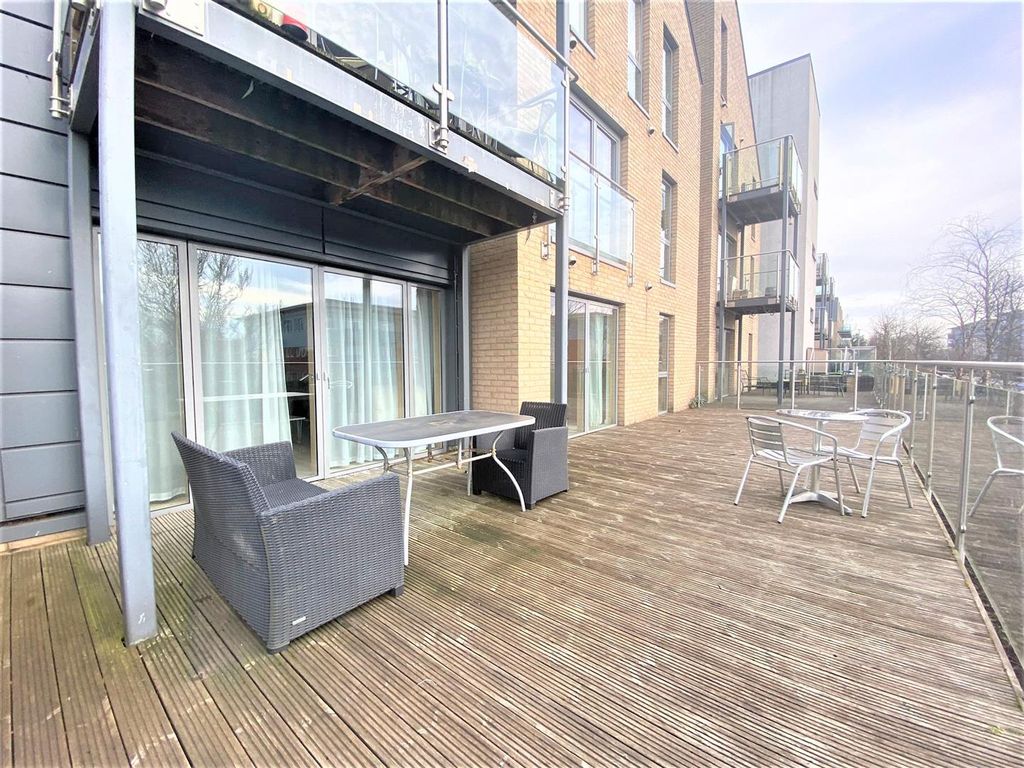 Property photo 2 of 12 Private Terrace