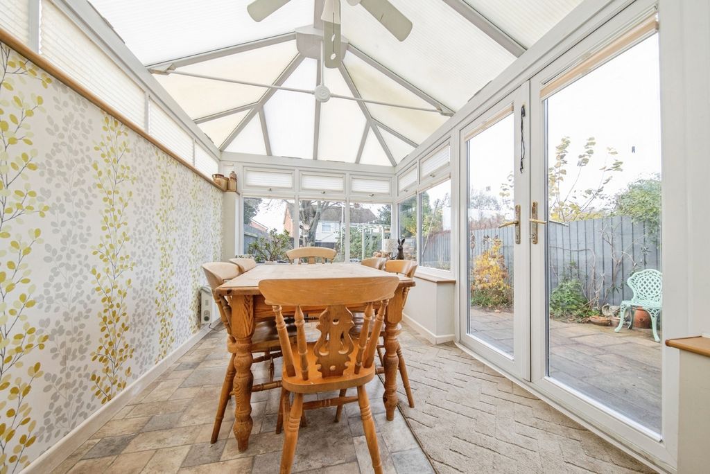 Property photo 2 of 17 Pbox-Img.Jpg