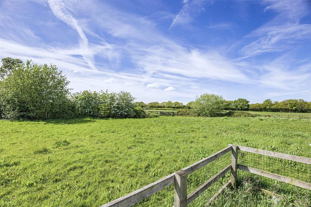 Property photo 2 of 15 Farmyard Setting Amid Fields