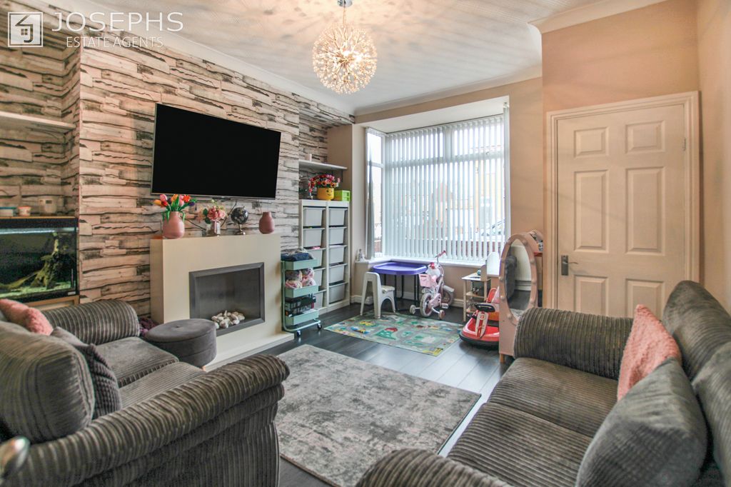 Property photo 2 of 15