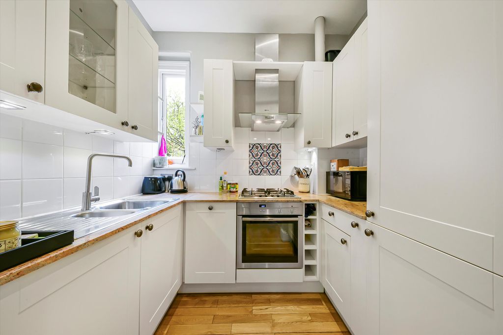 Property photo 3 of 7 Image