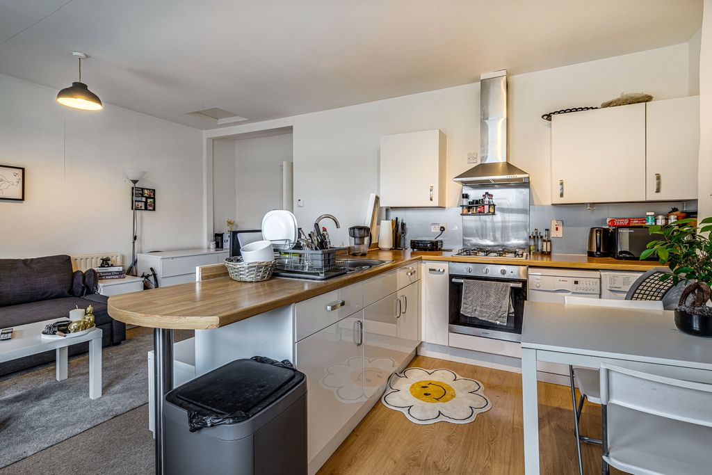 Property photo 3 of 7 Img 3