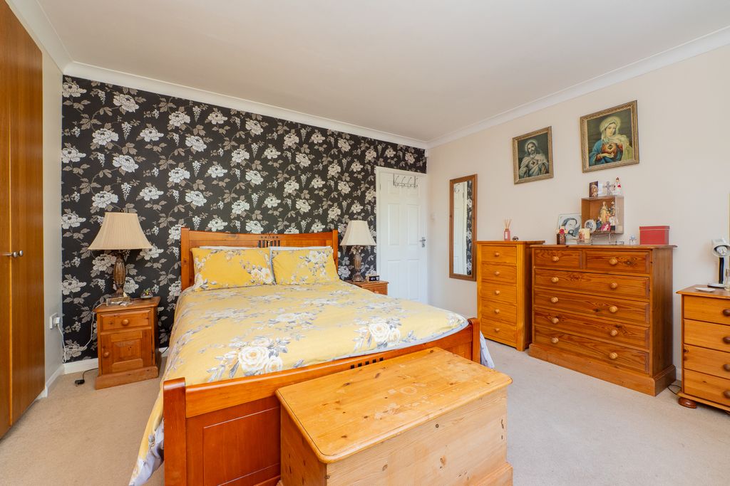 Property photo 3 of 21 Picture No. 05