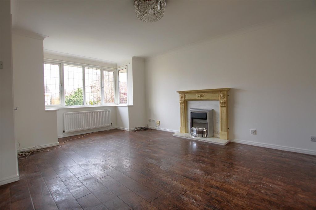 Property photo 2 of 13 Vc1.Jpg