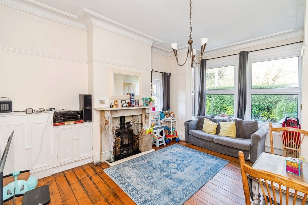 Property photo 2 of 20 Pbox-Img.Jpg