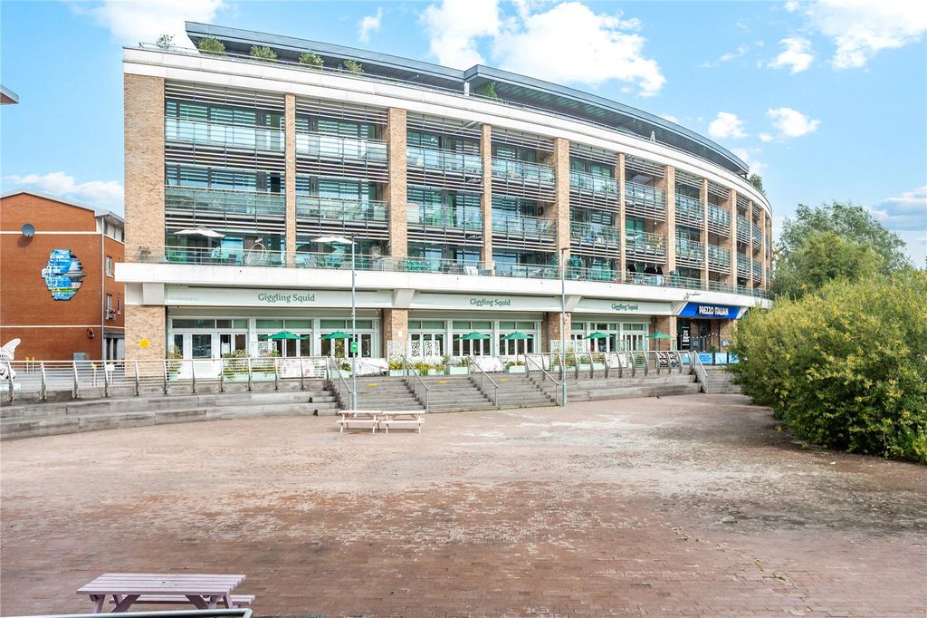 Property photo 1 of 30 Picture No. 02