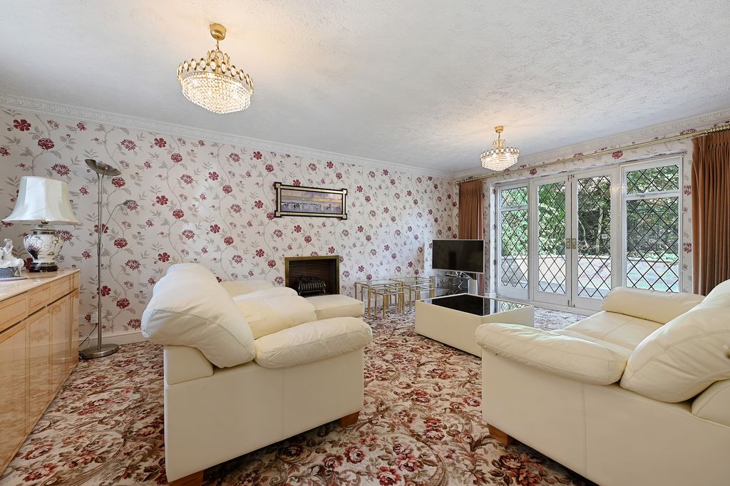 Property photo 3 of 18 6