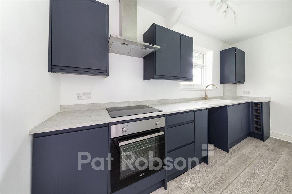 Property photo 2 of 9 Pictur