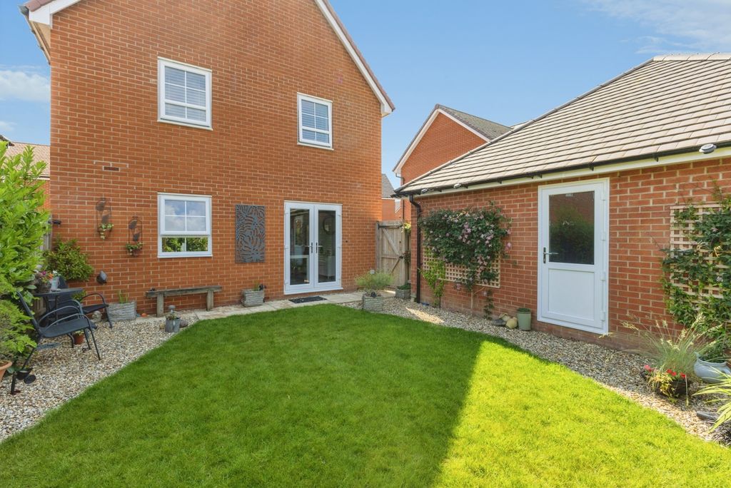 Property photo 2 of 26 Pbox-Img.Jpg