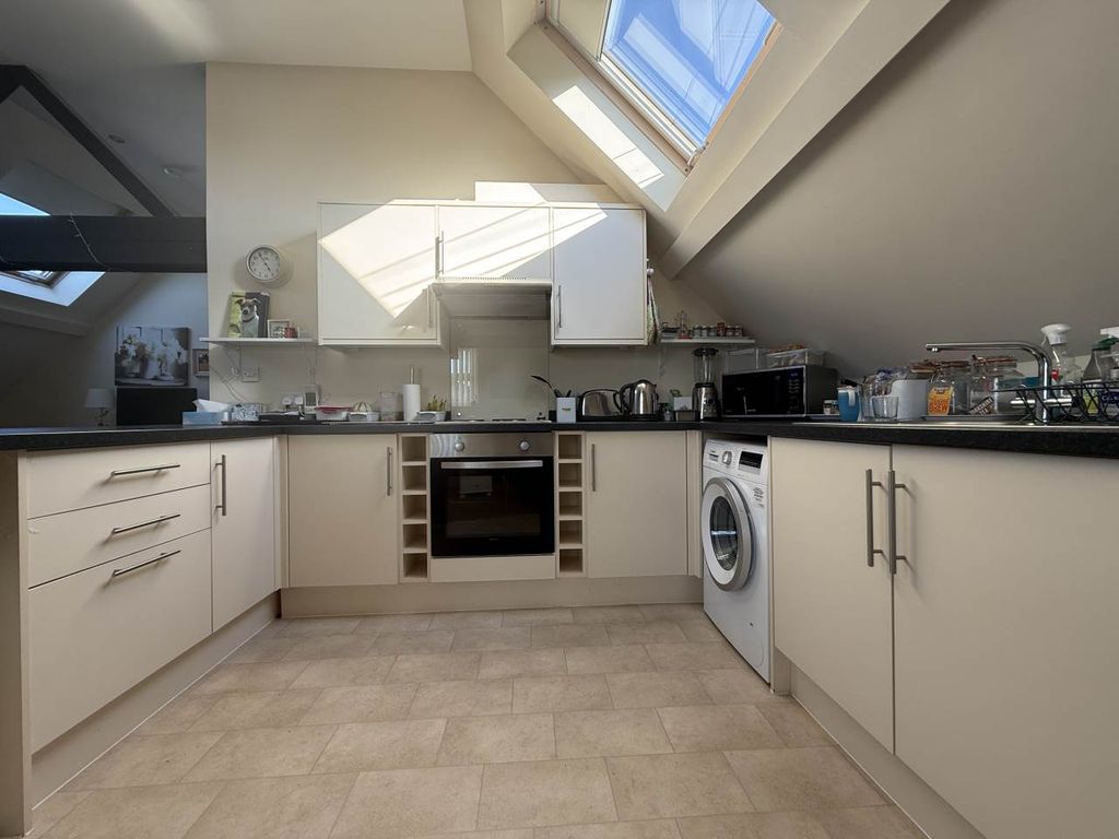 Property photo 3 of 12 Img_3127