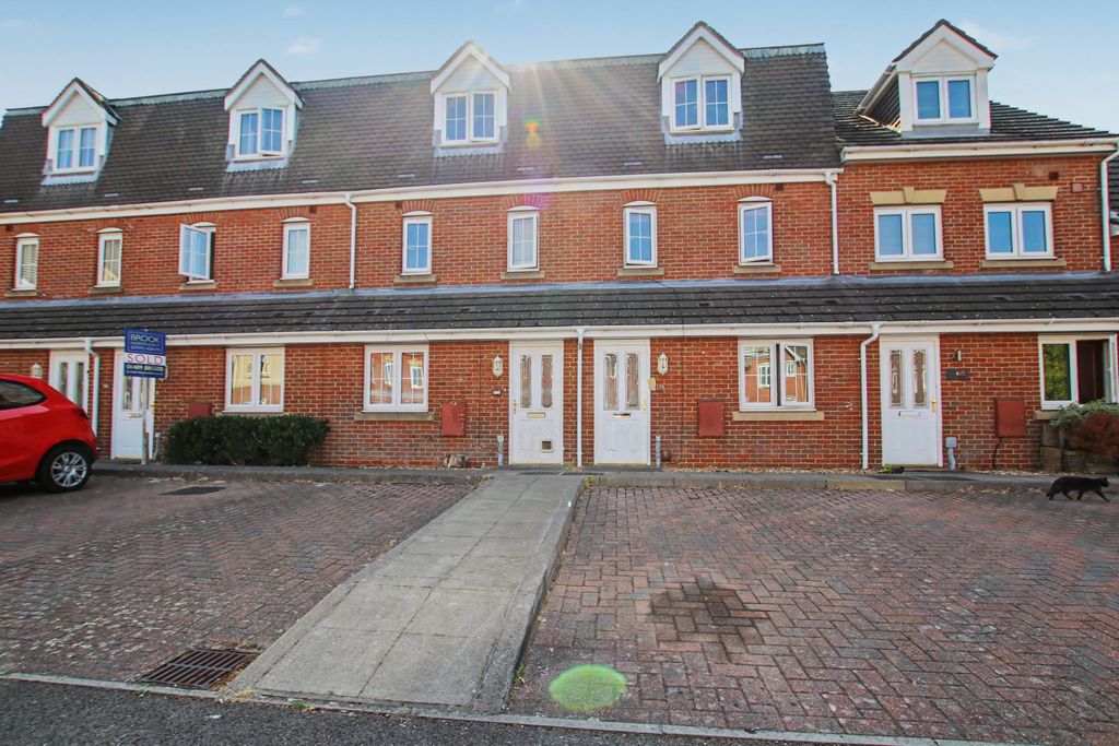 Property photo 1 of 8 Img_0198