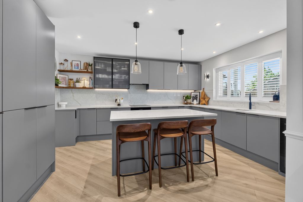 Property photo 2 of 41 A6705109