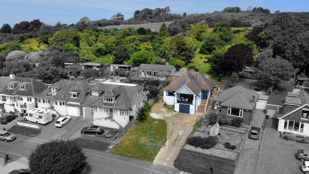 Property photo 1 of 47 Picture No. 67